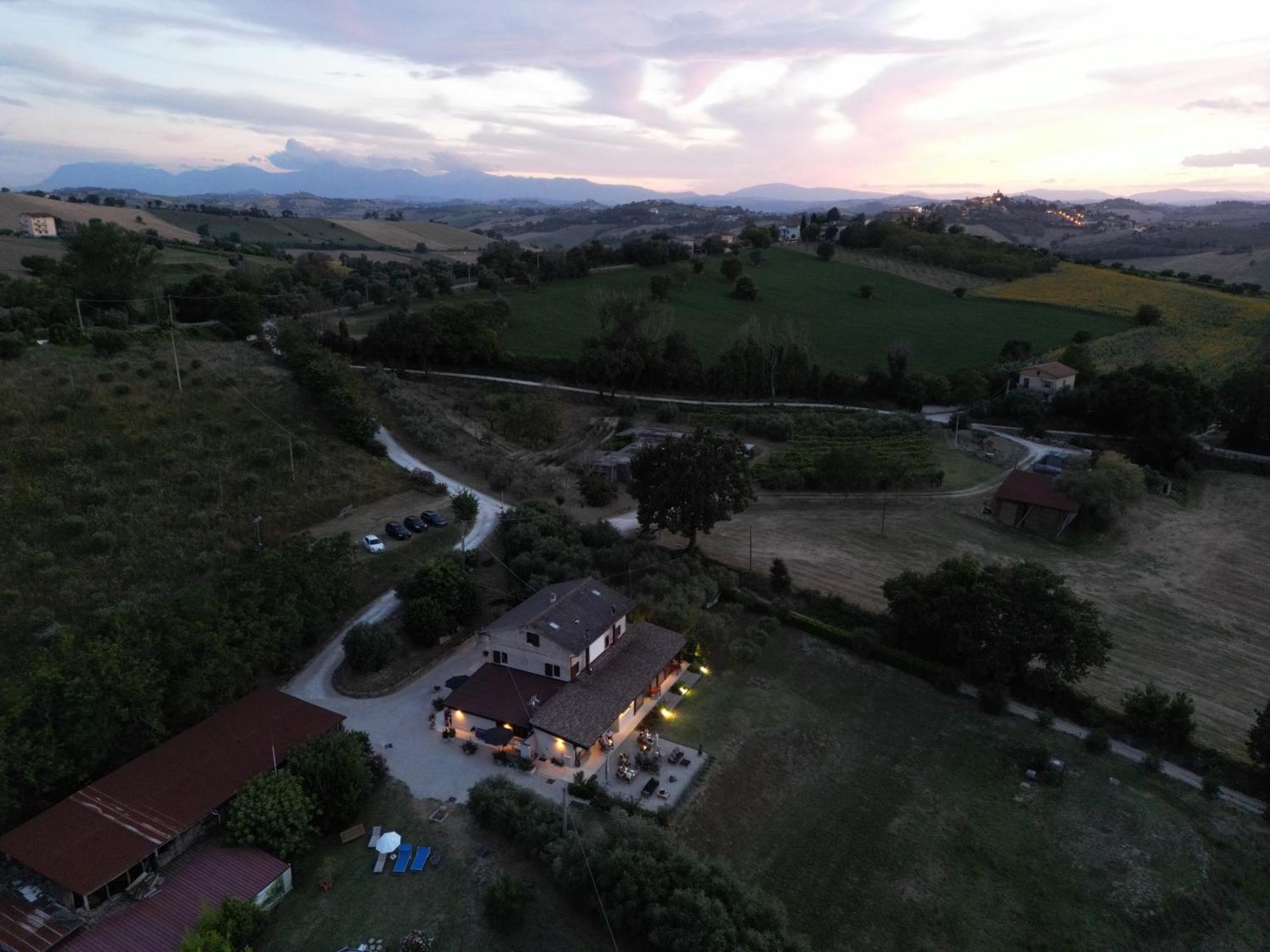 Gastronomic B&B Carlocarla Monte San Pietrangeli Exterior foto